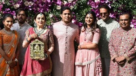 মুকেশ আম্বানির অঢেল সাম্রাজ্যের উত্তরাধিকারী হচ্ছেন যারা