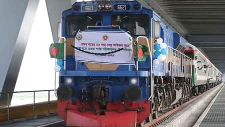 বিশ্বমানের রেলের যুগে বাংলাদেশ