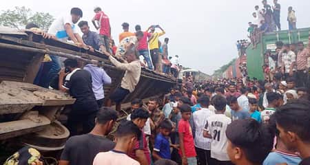 ট্রেন দুর্ঘটনা