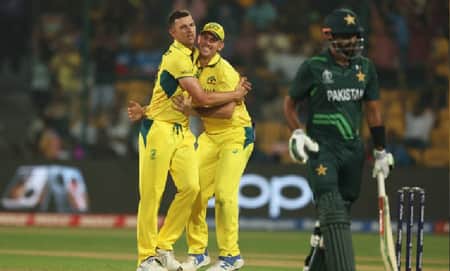 পাকিস্তানকে ৬২ রানে হারাল অস্ট্রেলিয়া