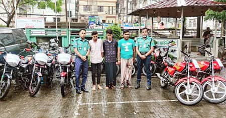 আদালতে হাজিরা দিতে এসে মোটরসাইকেল চুরি করতো মোটরসাইকেল চুরি