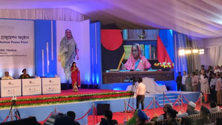 ইউরেনিয়াম হস্তান্তর অনুষ্ঠানে ভার্চুয়ালি যুক্ত হলেন হাসিনা-পুতিন হাসিনা-পুতিন