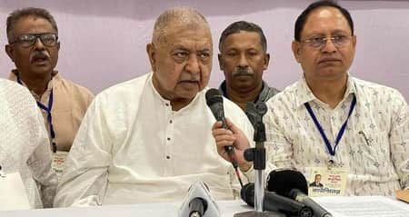 গণফোরাম থেকে অব্যাহতি নিলেন ড. কামাল