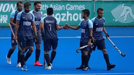 পাকিস্তানের জালে ভারতের ১০ গোল