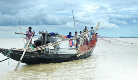 ইলিশ ধরায় নিষেধাজ্ঞা