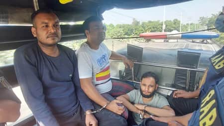 গাজীপুরে মহাসড়কে অবরোধে পিকেটিং যুবদল নেতাসহ গ্রেফতার ৩