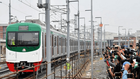 মেট্রোরেলের যাত্রী