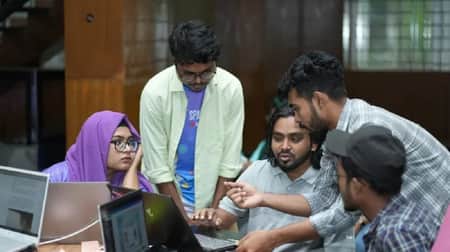 আমেরিকায় অধ্যয়নরত বিদেশি শিক্ষার্থীদের মধ্যে সংখ্যক বাংলাদেশি