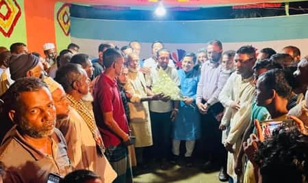 দল বেঁধে আওয়ামী লীগে যোগ দিলেন বিএনপি নেতারা