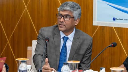 ভোক্তা অধিকারকে জনবল বাড়ানোর তাগিদ বাণিজ্য সচিবের