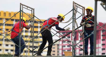 কানাডা, ইতালিসহ ইউরোপের শ্রমবাজার হারানোর আশঙ্কা