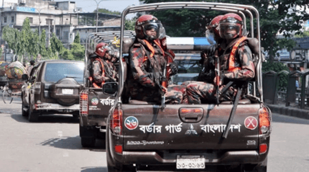 চট্টগ্রামে বিজিবির টহল শুরু চট্টগ্রামে বর্ডার গার্ড