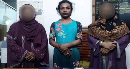 নিরাপত্তাকর্মীদের সঙ্গে বন্ধুত্ব তৈরী করে চুরি করতেন তৃতীয় লিঙ্গের যুবক তৃতীয় লিঙ্গের সদস্যরা