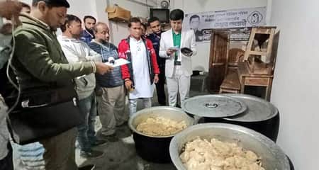 বিরিয়ানির লোভ দেখিয়ে লোক সমাগম, প্রার্থীকে জরিমানা প্রার্থীকে জরিমানা