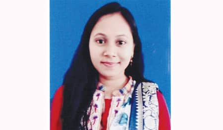 সমাজ উন্নয়ন ক্যাটাগরিতে জেলার শ্রেষ্ঠ জয়িতা নুসরাত কবির সমাজ উন্নয়ন ক্যাটাগরিতে জেলার শ্রেষ্ঠ জয়িতা নুসরাত কবির