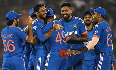 স্পিন ঘূর্ণিতে সিরিজ জিতল ভারত