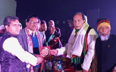 মানিকগঞ্জে মুক্তিযোদ্ধাদের সম্মাননা প্রদান