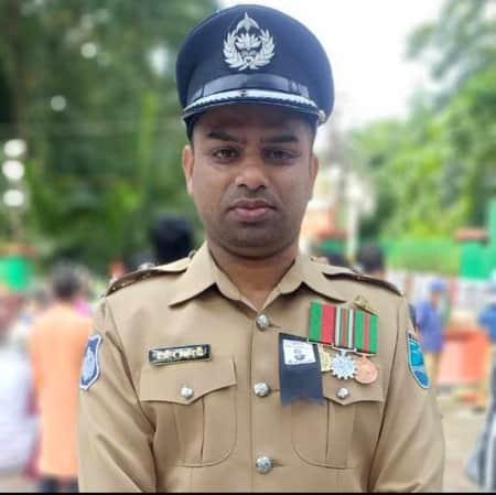 কালীগঞ্জ থানার পুলিশ পরিদর্শককে প্রত্যাহার Image