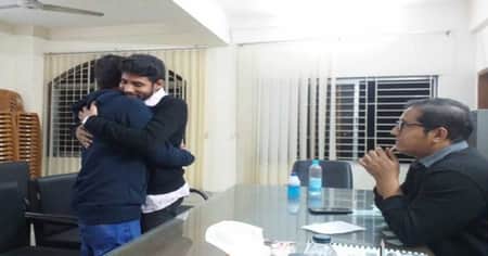 ফেসবুকে হা হা দেয়ায় মারামারি, ক্ষতিপূরণে দফারফা হা হা রিয়্যাক্ট