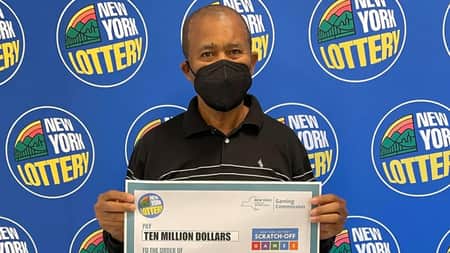 ১৬ মাসের ব্যবধানে লটারিতে ২ কোটি ডলার জিতলেন তিনি!
