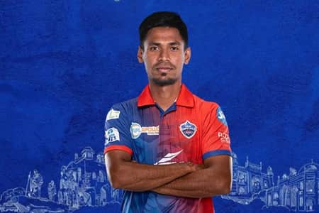 আইপিএল নিলামে মুস্তাফিজকে নিয়ে ছয় দলের কাড়াকাড়ি!