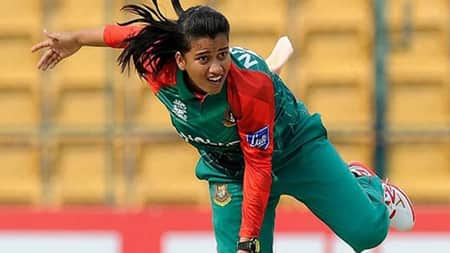 আইসিসির বর্ষসেরা একাদশে স্থান পেলেন স্পিনার নাহিদা আক্তার নাহিদা আক্তার
