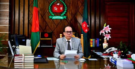 নির্ভয়ে আনন্দমুখর পরিবেশে ভোটাধিকার প্রয়োগের আহ্বান সিইসির