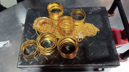 সোনা জব্দ