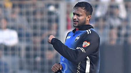 বিপিএলের টুর্নামেন্ট সেরার দৌড়ে সাকিবের সঙ্গে যারা বিপিএলে সাকিব আল হাসান