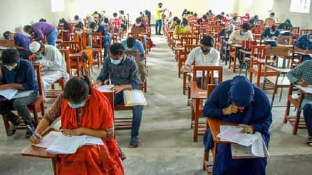 বিশ্ববিদ্যালয়ে ভর্তি