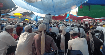 বিশ্ব ইজতেমা ময়দানে লাখো মুসল্লির নামাজ আদায়