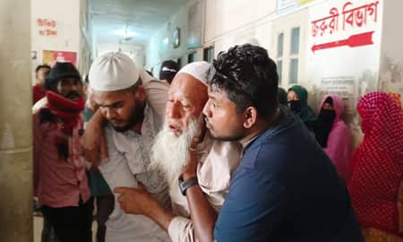 পিরোজপুরে ত্রিমুখী সংঘর্ষে নারী-শিশুসহ নিহত ৭ ত্রিমুখী সংঘর্ষে
