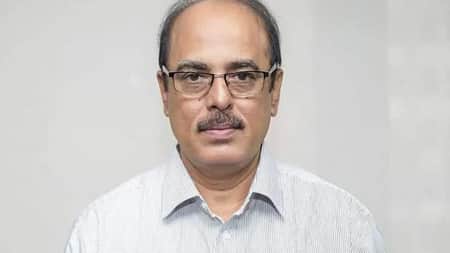 ডিসিদের দুর্নীতিমুক্ত থাকতে বললেন দুদক চেয়ারম্যান