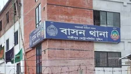 পুলিশের সোর্সের কবজি কাটলেন জামিনে বের হওয়া দুই আসামি