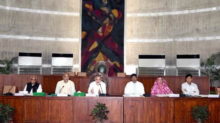 ট্রেনের সামনে সিসি ক্যামেরা বসানোর সুপারিশ
