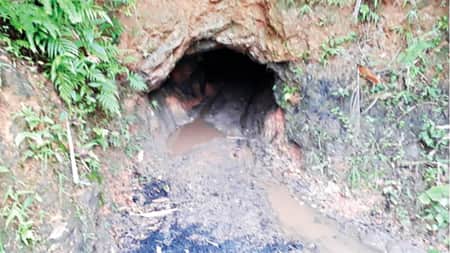 সীমান্তের গোপন সুড়ঙ্গ এখন মরণফাঁদ Surongo path