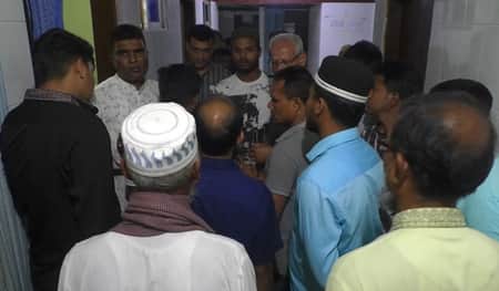 বাজারের বুন্দিয়া দিয়ে ইফতার, একই পরিবারের ৪ জন হাসপাতালে