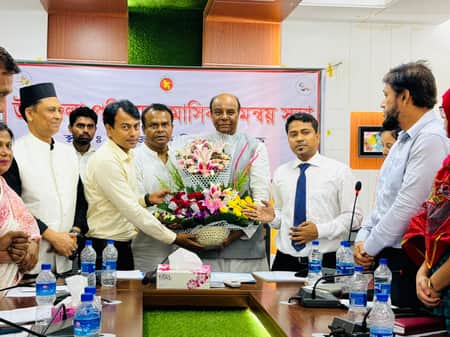 কালীগঞ্জের ইউএনও ইমাম রাজীর যোগদান, আজিজুর রহমানের বিদায় (2)