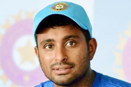 ক্রিকেটার