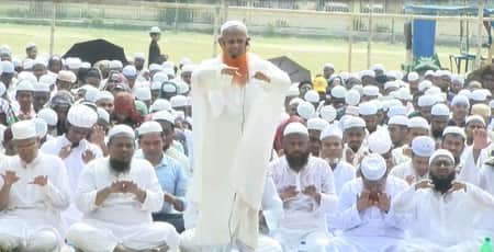গাজীপুরে বৃষ্টির জন্য ইস্তেসক্বার নামাজ আদায়