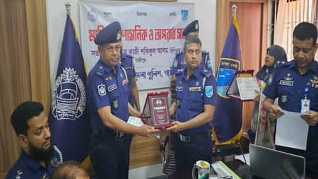 গাজীপুর জেলার শ্রেষ্ঠ ওসি আকবর আলী খান গাজীপুর জেলার শ্রেষ্ঠ ওসি আকবর আলী খান
