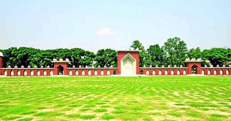 লাখো মুসল্লির নামাজ আদায়ের জন্য প্রস্তুত গোর-এ-শহীদ ময়দান