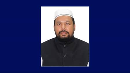 বিধি ভঙ্গ করায়: প্রতিমন্ত্রীর ভাইয়ের কাছে ব্যাখ্যা চেয়েছে কমিশন প্রতিমন্ত্রীর ভাইয়ের কাছে ব্যাখ্যা চেয়েছে কমিশন