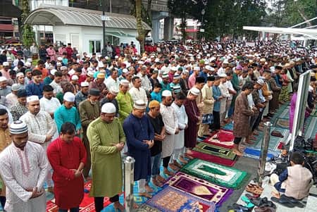মালয়েশিয়ায় উদযাপিত হচ্ছে ঈদুল ফিতর