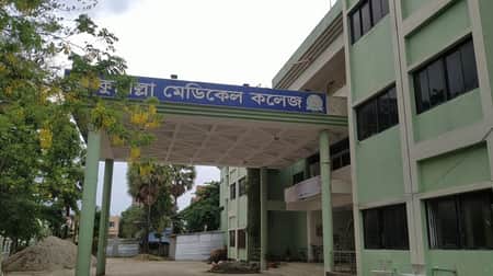 শাশুড়ির ছুড়ে মারা গরম ডালে ঝলসে গেল পুত্রবধূ