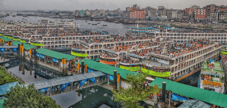 সদরঘাটে দুই লঞ্চের চাপায় নারী-শিশুসহ নিহত ৫
