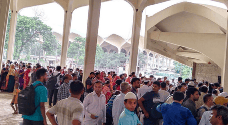 কমলাপুরে ঘরমুখো মানুষ