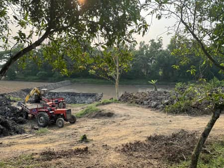 কালীগঞ্জে থামছে না কৃষি জমির মাটি কাটা, ভুল তথ্যে প্রশাসন বিভ্রান্ত