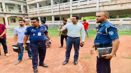 স্কুলছাত্রীদের যৌ.ন হয়রানির দায়ে তিন বখাটের কারাদণ্ড স্কুলছাত্রী