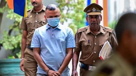 ফিক্সিংয়ের সন্দেহে গ্রেপ্তার তামিম রহমান, মোস্তাফিজের দলের চুক্তি বাতিল